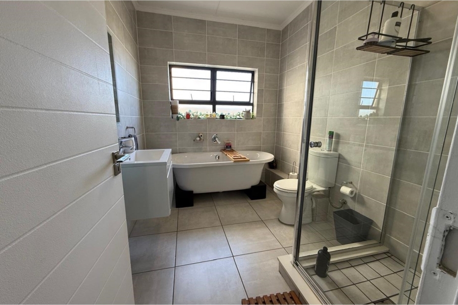 3 Bedroom Property for Sale in Richwood Western Cape